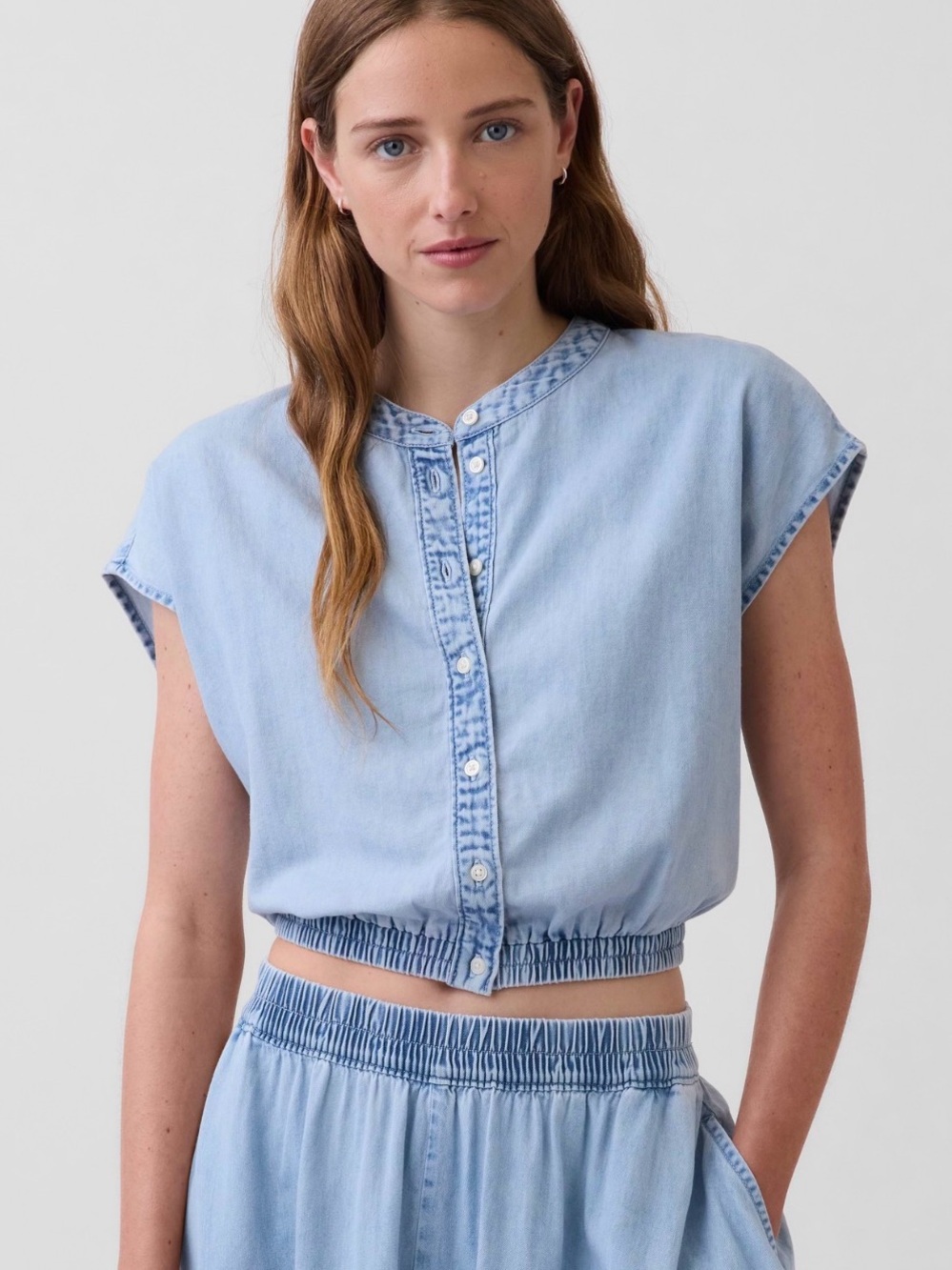 NWOT Gap Denim Cap-Sleeve Crop Button-Front Top